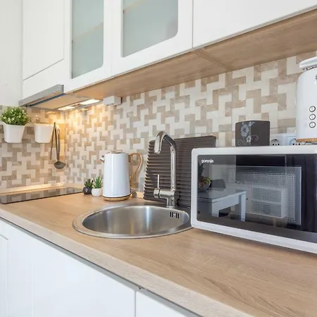 Marina Pavic 02 Apartment